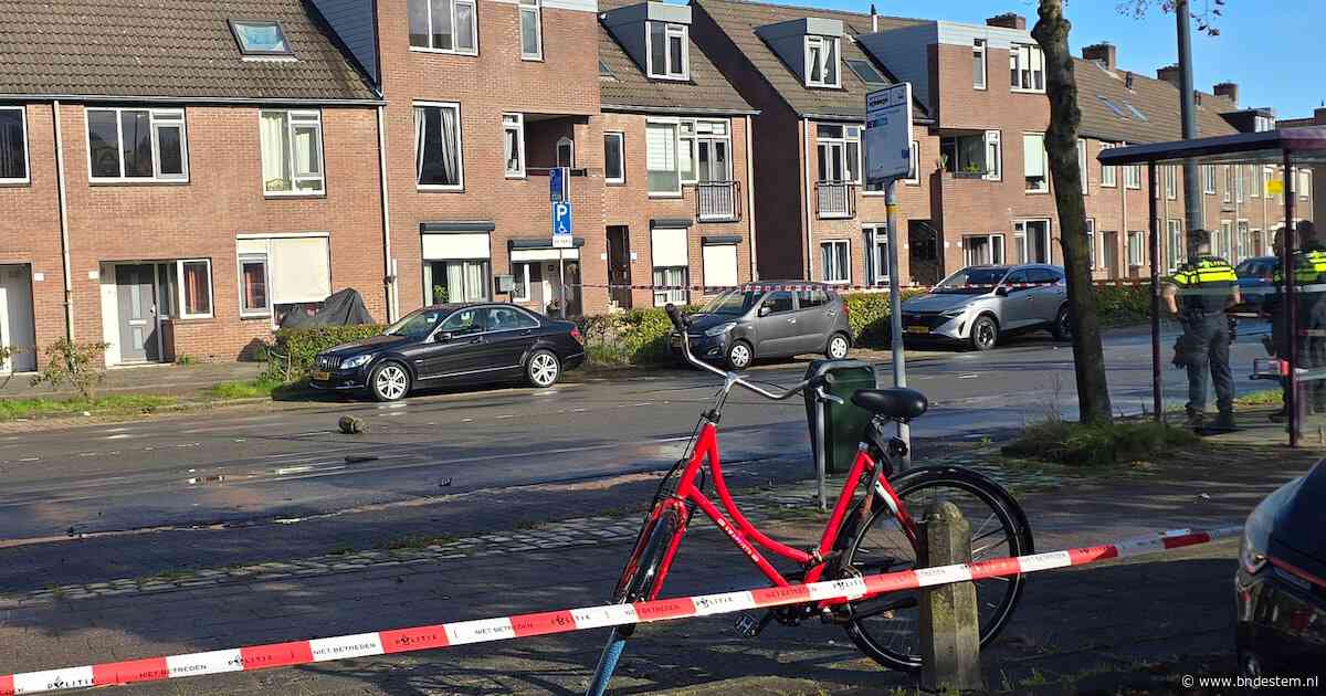 Nietsvermoedende student geschept door auto tijdens wilde achtervolging in Breda: ‘In één keer lag ik daar’