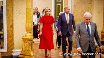 ’Máxima reikt Appeltjes van Oranje uit in een outfit in de kleur van het hart: rood’