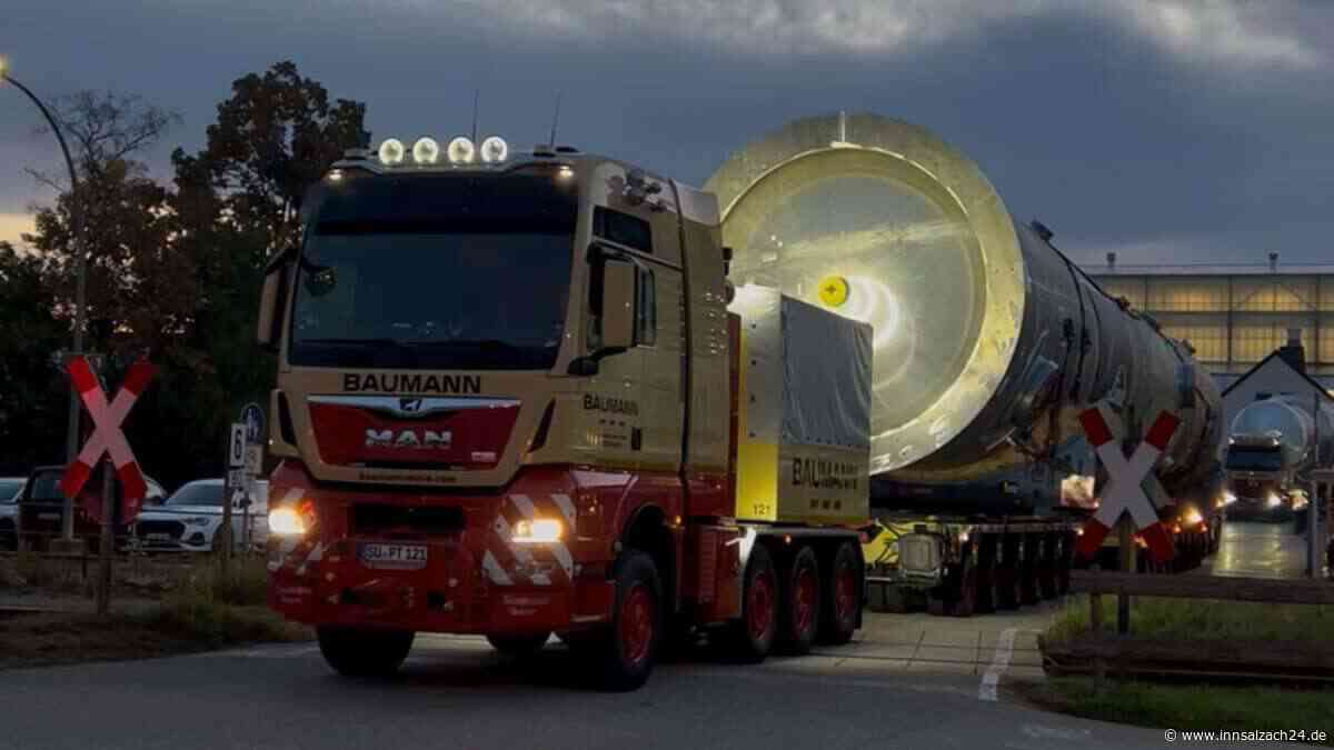 Von Tacherting nach Florida: 350-Tonnen-Koloss rollt über Bayerns Straßen