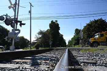1 hospitalized after train and vehicle collide in Rotterdam