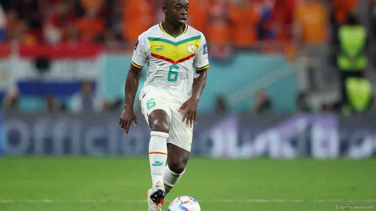 Metz midfielder Nampalys Mendy to be out for several months following serious knee injury