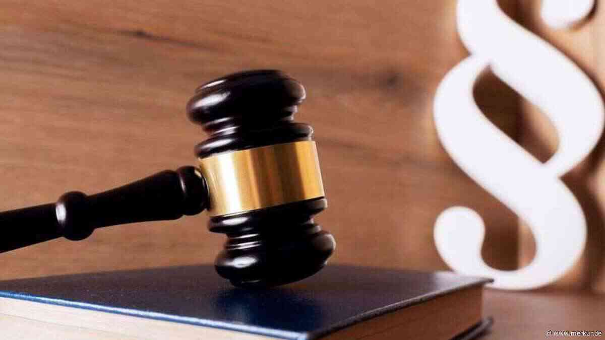 Motorradfahrerin stirbt nach Crash: Gericht halbiert Strafe der Unfallfahrerin
