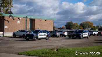 UPDATED: Lockdowns lifted at 2 education centres in Thunder Bay; separate police presence continues