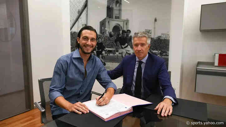 Official: Bologna sign ex-Inter and Man United defender Darmian on free transfer