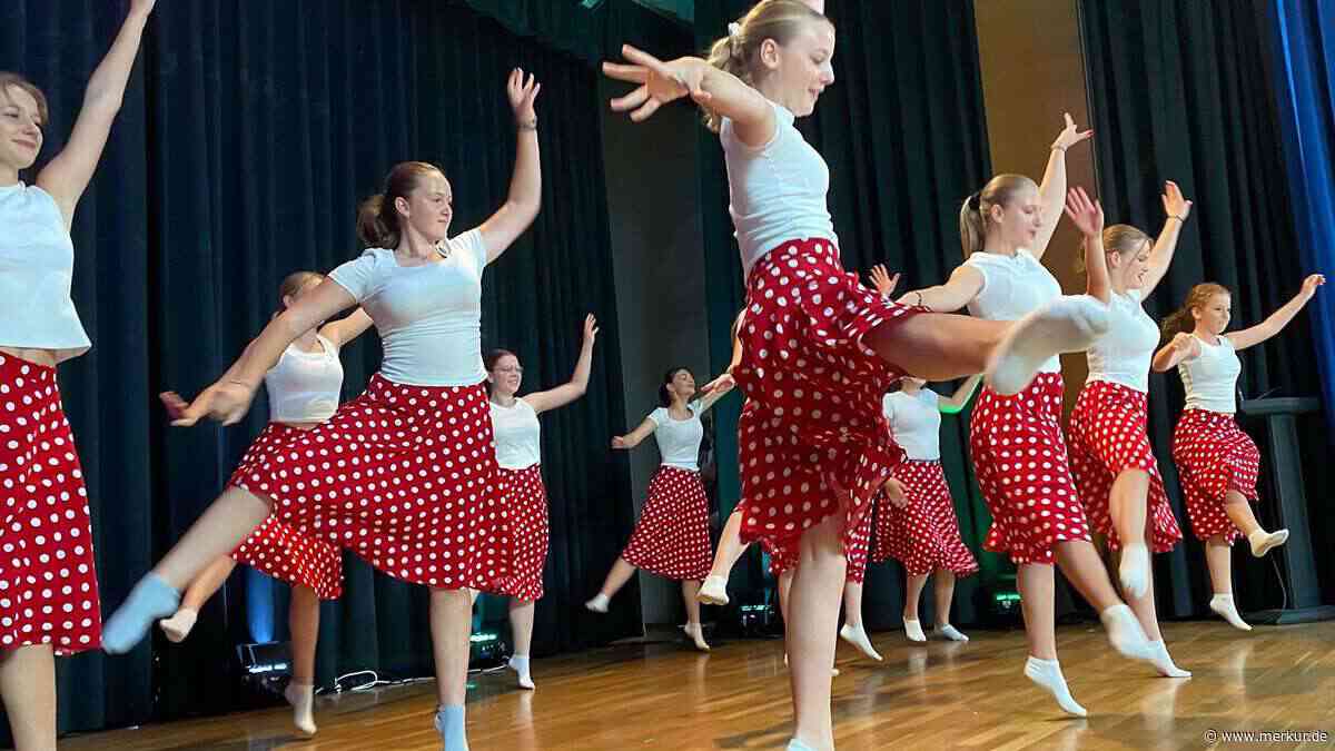 Eine zehnjährige Erfolgsgeschichte: Auer Abenstal-Realschule feiert Jubiläum