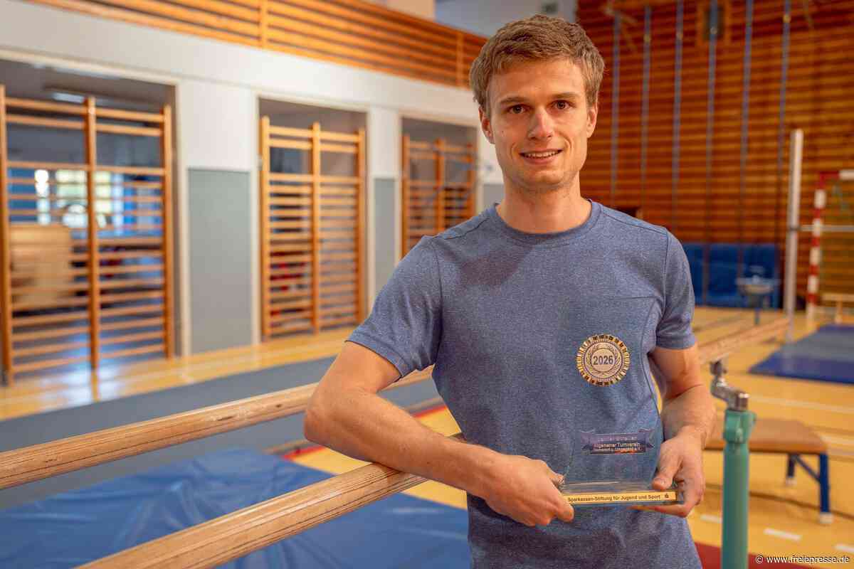 Vom jungen Assistenten zum Preisträger: Garnsdorfer Turner wird beim Training überrascht