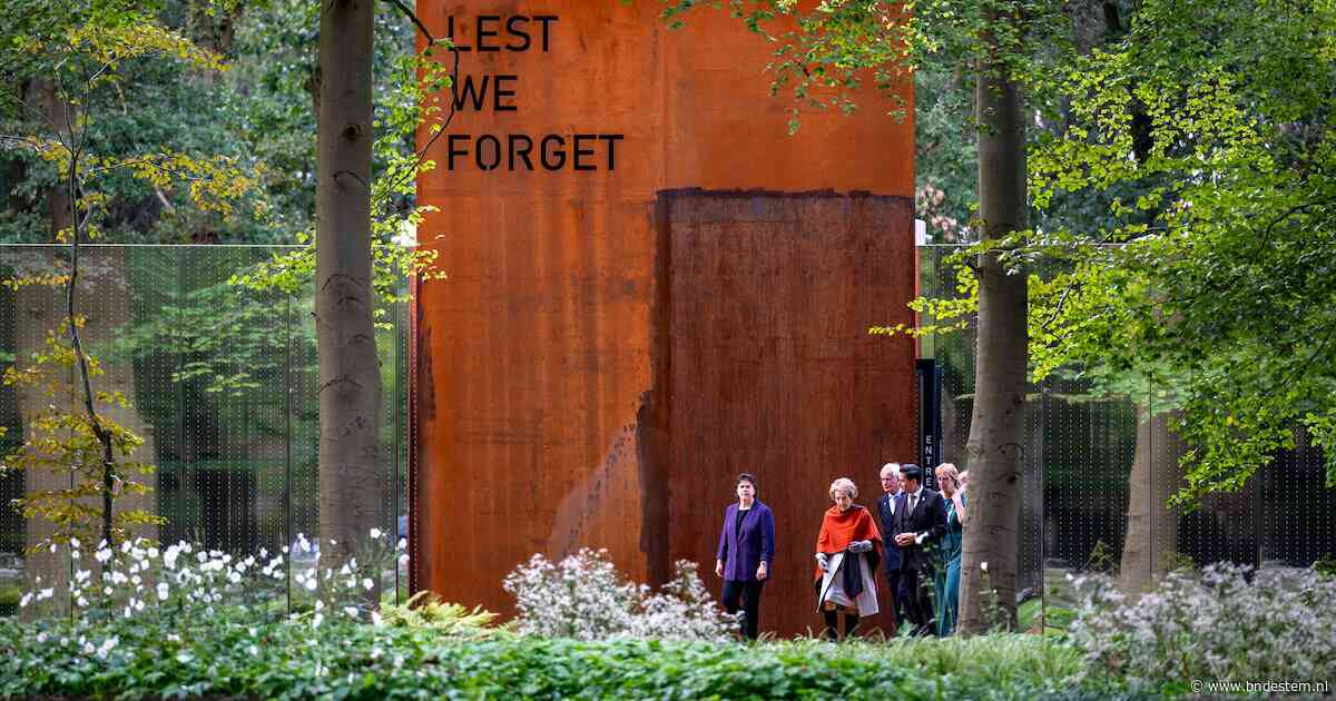 Verhalen van jonge soldaten snijden door je ziel in nieuw bezoekerscentrum, dat prinses Margriet opende in Bergen op Zoom: ‘Er mag verdriet zijn’