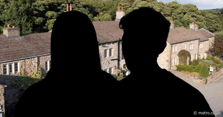 Two overjoyed Emmerdale favourites exit leaving lonely relative behind