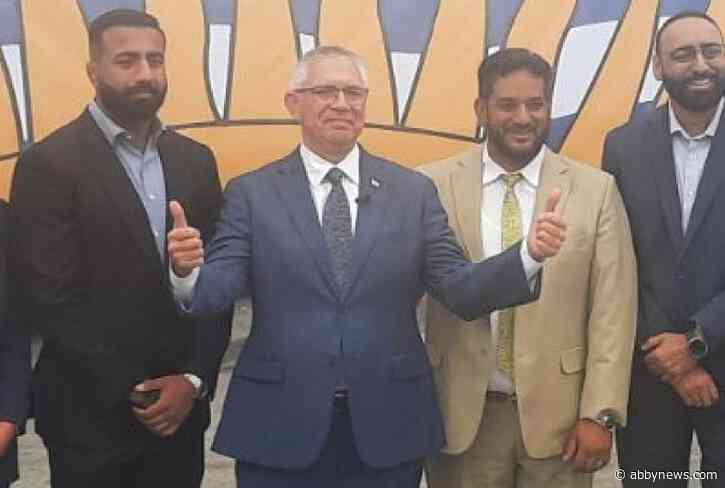 Conservatives promise $1K tax cut, Doerkson says in Surrey