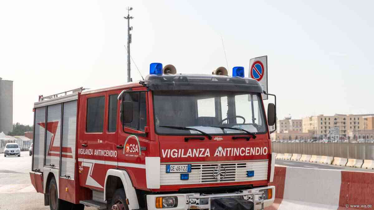Unwetter trifft Kampanien: Schulen geschlossen, Straßen in Neapel überflutet – Warnstufe Orange gilt
