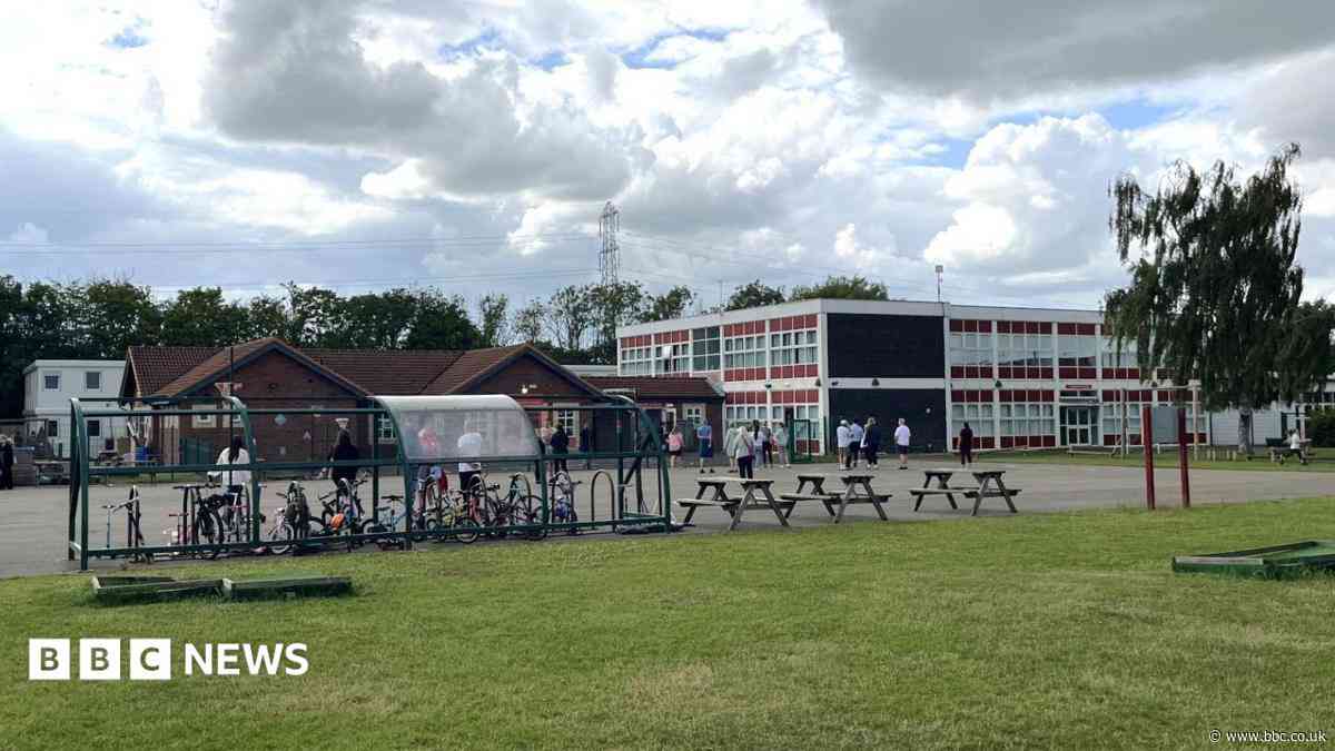 Parents' anger after second bid to close school