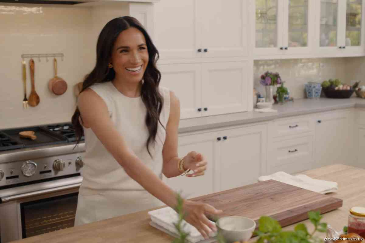 Meghan Markle Faces 'Diana Cosplay' Backlash Over All-Black Outfit and Striking Pose
