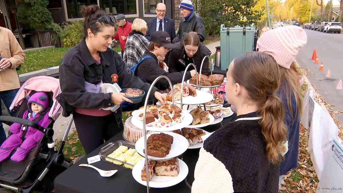 Winnipeg students host corner café to raise funds for CancerCare