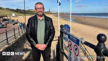 Gun row councillor 'should seek new vote'
