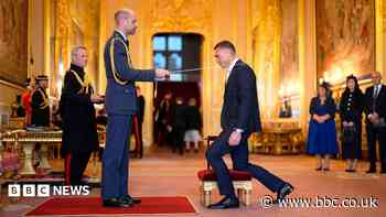 Rob Burrow would be proud of knighthood - Sinfield