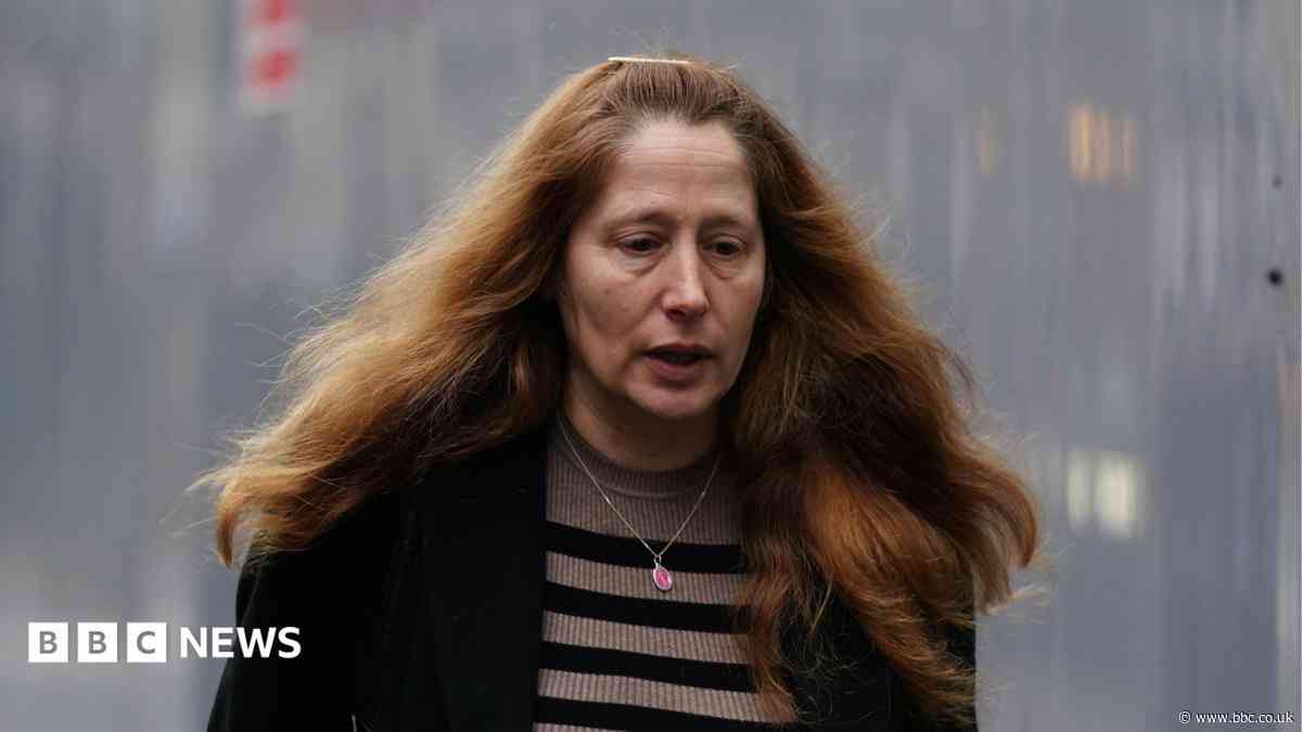 Woman denies abortion clinic buffer zone charges