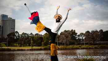 Meet the man running the Melbourne marathon on stilts