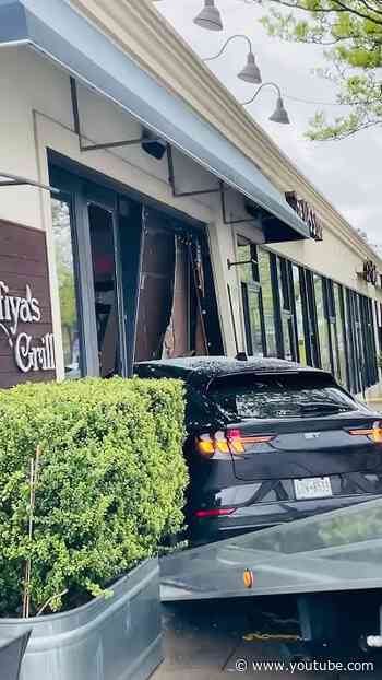 Car CRASHES Into FRONT Of Restaurant!