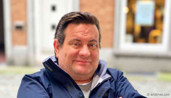 Chris New, longtime manager at Vino’s, has died