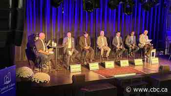 Oshawa mayoral candidates focus on homeless, downtown concerns at debate