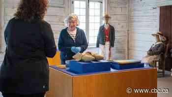 Governor General tours St. Boniface Museum as 1st official visit to Manitoba continues