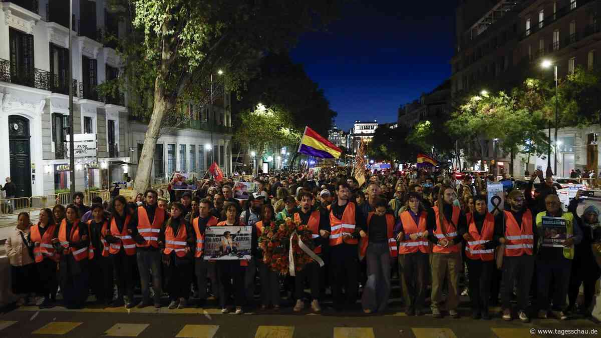 Protest und Andenken: Zehntausende in Spanien auf der Straße für Maricarmen
