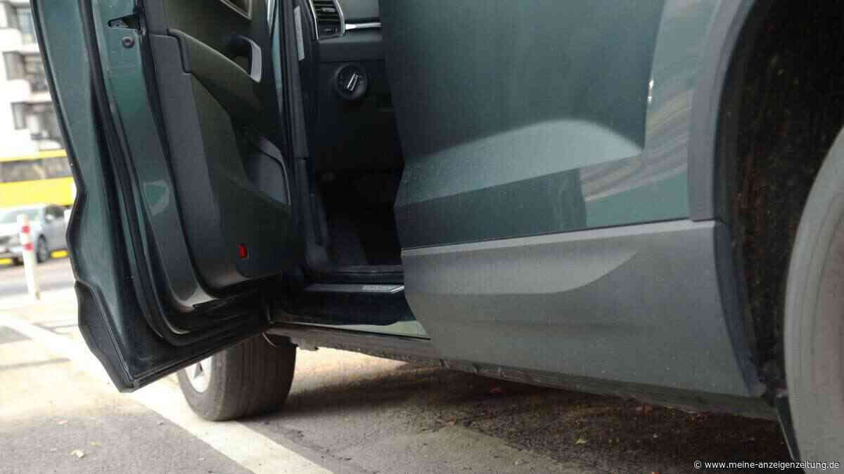 Dooring-Unfall mit Motorrad: Haftet allein der Türöffner?