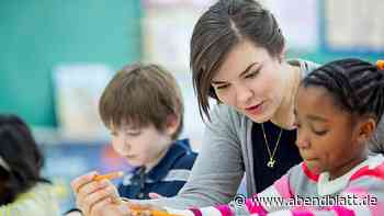 Jung, Referendarin und bald arbeitslos? Hamburgerin fürchtet um ihre Zukunft