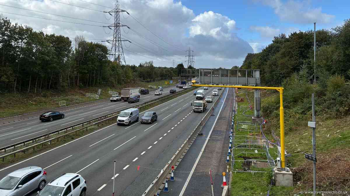 'Severe' warning issued to M62 drivers as four hour delays expected