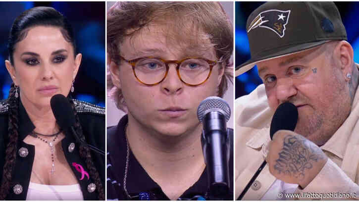 “Prima gli diciamo che canta bene e ora ‘no sei una mer*da però vedo nei tuoi occhi che sei uno misterioso'”: Jake La Furia sbotta a X Factor 2026. Paola Iezzi risponde: “Non si fa così”