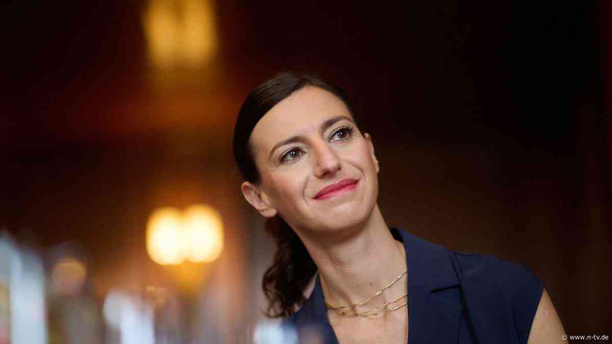 Zoff um Interview auf Englisch: Cem Özdemirs Frau hat Verständnis für Sprach-Anfeindungen