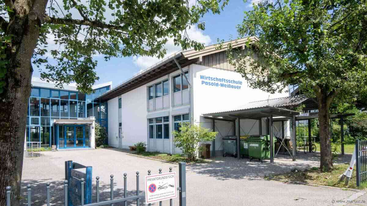 Wirtschaftsschule Holzkirchen wird 100: „Früher Steno, heute KI"