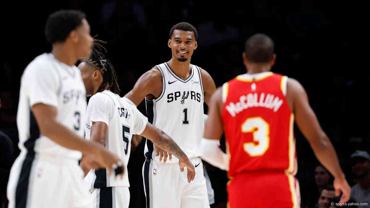 Spurs start strong but lose first preseason game to the Hawks