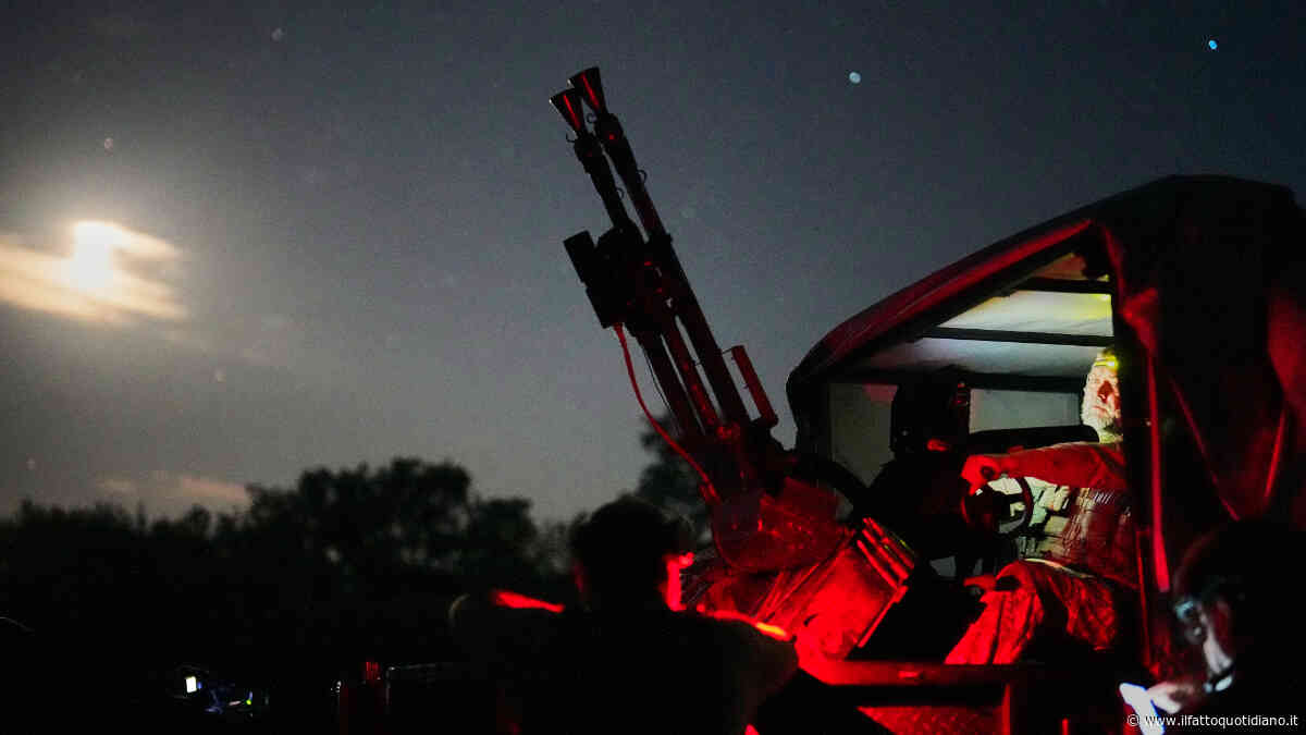 Droni russi a 900 km/h, Kiev si difende con “torrette automatizzate”: così l’AI sta cambiando la guerra nei cieli d’Ucraina