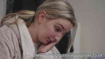 22 Kids and Counting star breaks down after 'struggling with postnatal depression'