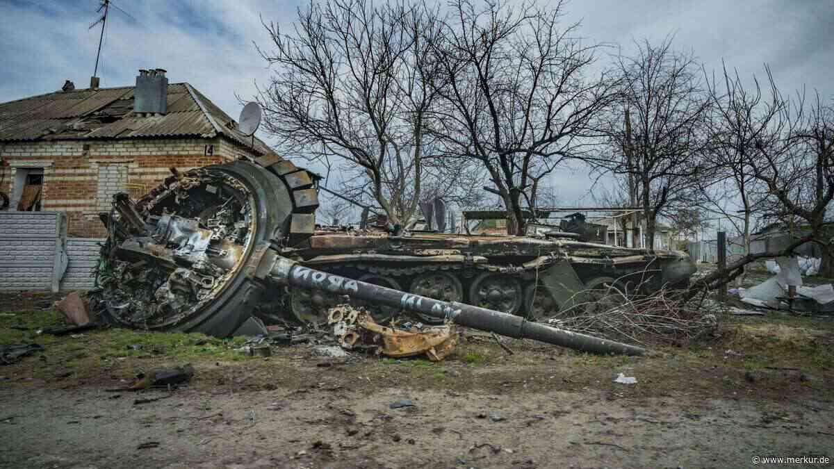 Putins nächster Rückschlag: Ukraine trifft Ölraffinerie 2.500 Kilometer tief in Russland
