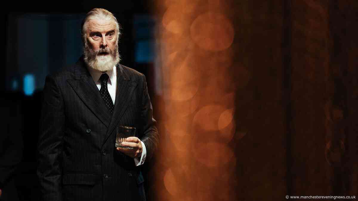 King Lear at the Royal Exchange: Threlfall’s king is missing his crown