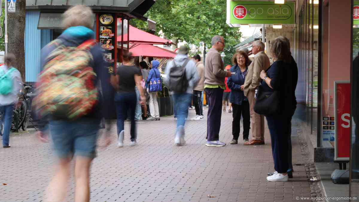 Wüste Schlägerei in der Bahnhofstraße: Männergruppen geraten in Augsburg aneinander
