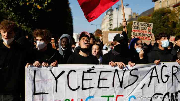 Le proteste degli studenti in Francia rinfrancano: tre motivi per cui in Italia questo non accade