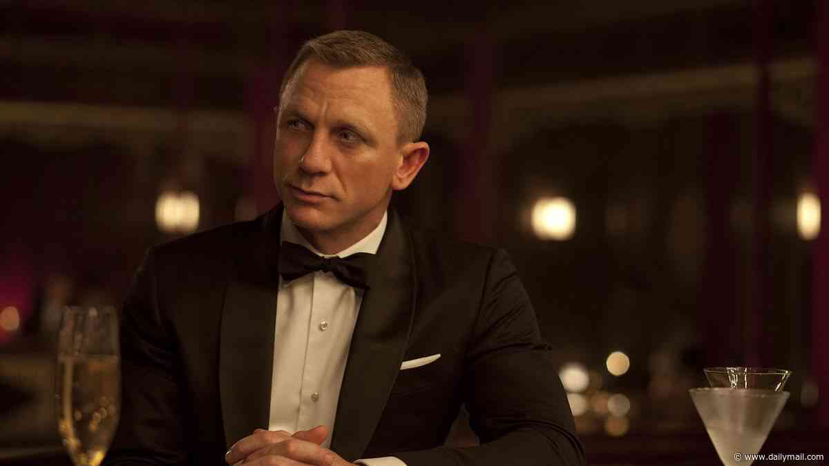 The Spy Who Loved Mead: Bond icon Daniel Craig buys 18th-century pub in London with three friends and says it's 'haunted by Spectre'