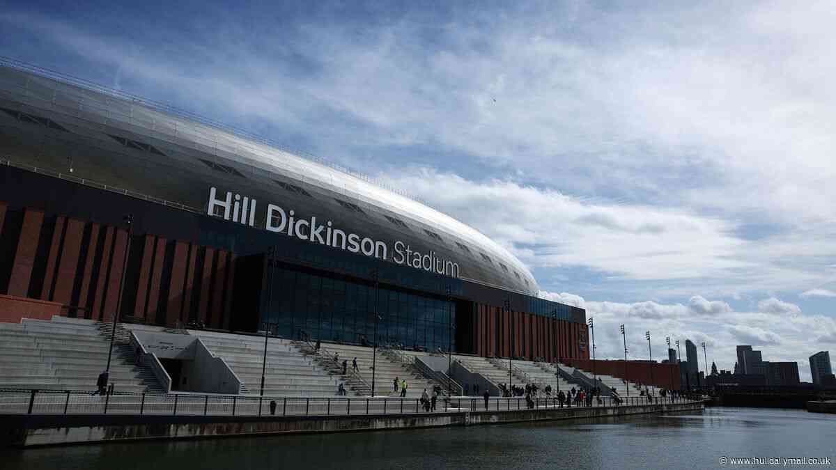 Everton surprise ahead of Hull City clash as club put up for sale
