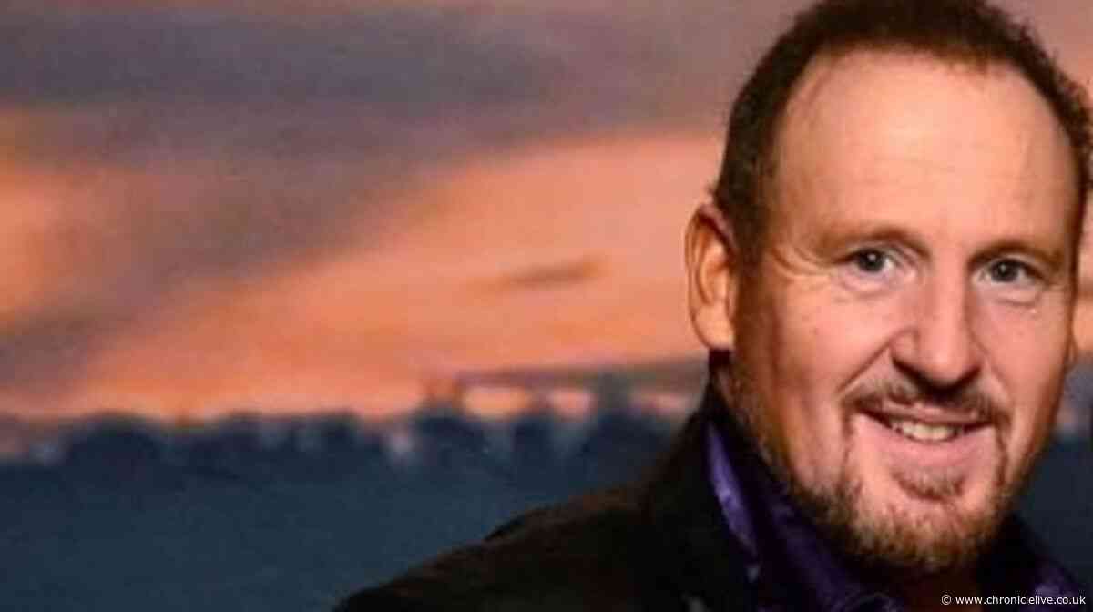Benefits cheat who claimed £53,800 from DWP saying he couldn't walk exposed by holiday snaps