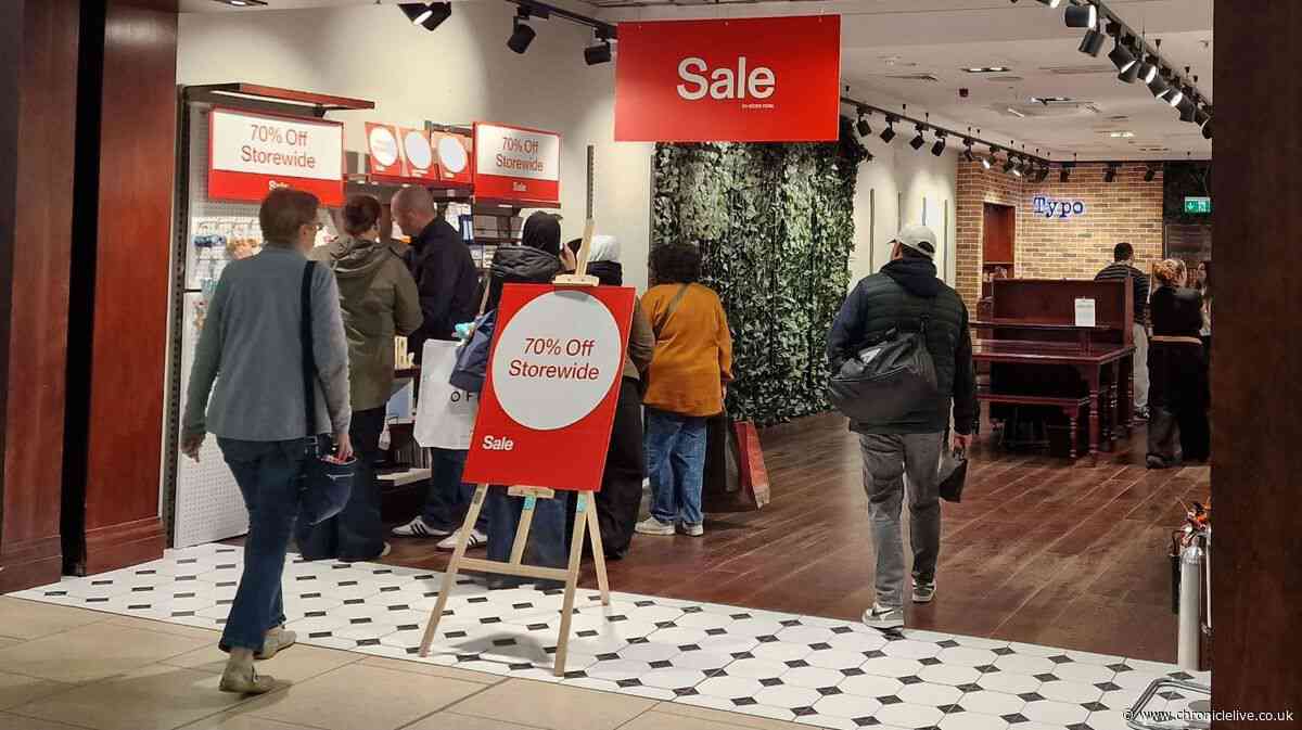 Well loved Newcastle store closing down as shoppers grab last-minute bargains