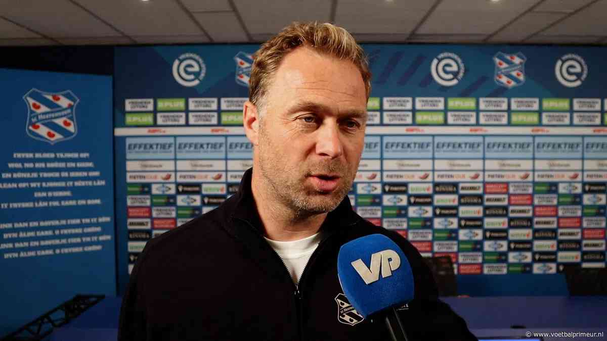 Veldman hoort lijst afwezigen bij PSV: 'Kunnen altijd iets sterks neerzetten'