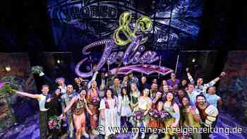 „I Want It That Way“: Premiere des Pop-Musicals „& Julia“ in Stuttgart