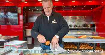 De eerste oliebollenkraam van Zwolle is open: ‘Stëlzoliebol is nu in’