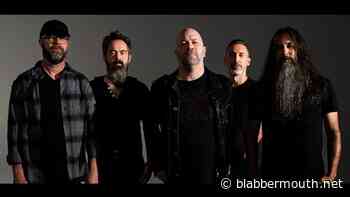 FINGER ELEVEN Announces Deluxe Version Of 'Last Night On Earth' Album