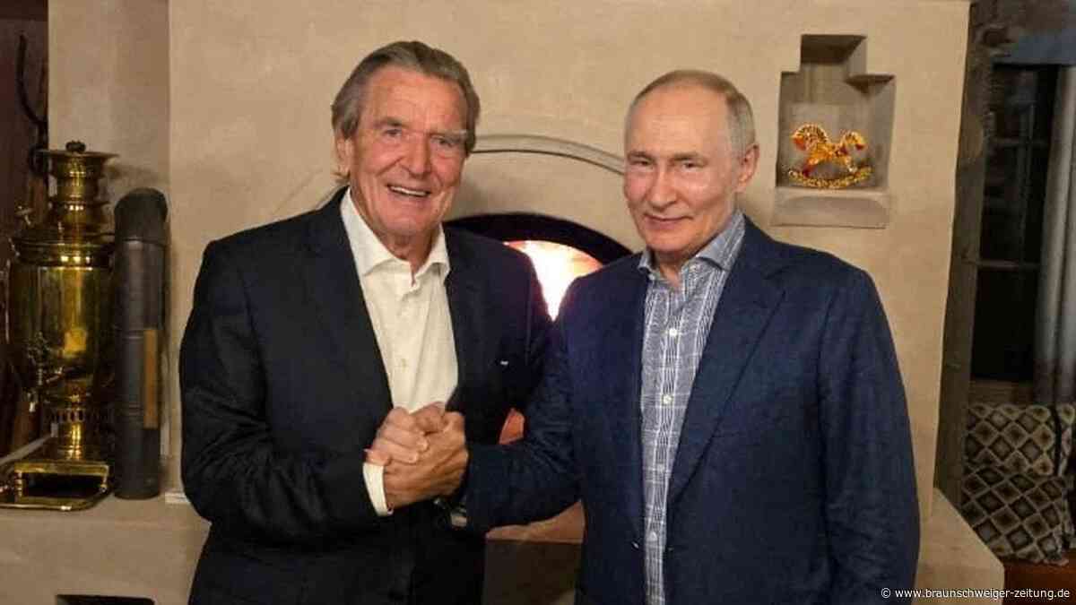 Gerhard Schröder und Wladimir Putin: Männerfreundschaft über Menschenleben