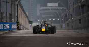 Max Verstappen verrast concurrentie ook op circuit waar hij nooit won en grijpt pole voor sprintrace in Singapore