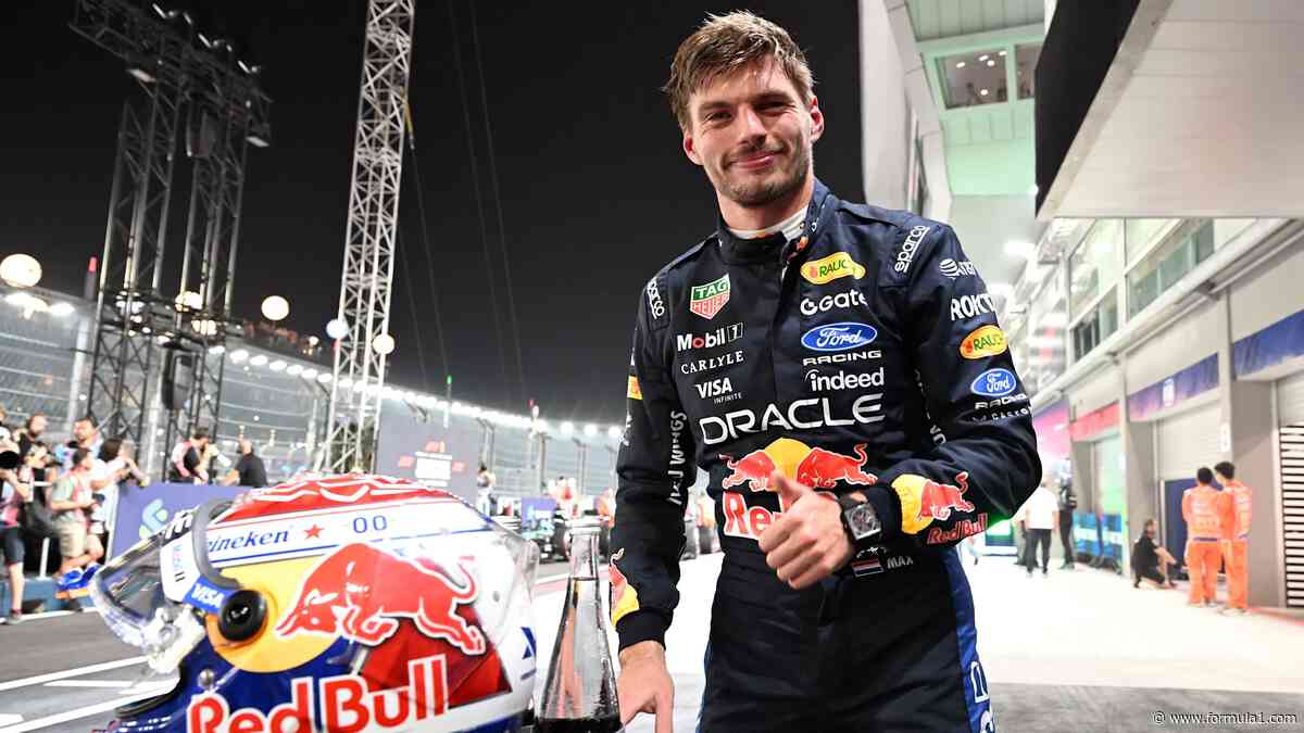 Verstappen clinches pole position for Singapore Sprint
